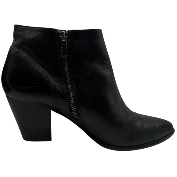 Frye Womens Shoes Jennifer Booties Sz 9.5 Black Leather Heeled Ankle Buckle - Picture 8 of 13